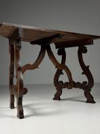 Set van 2 Italiaanse Demi Lune tafels, Antiek en Kunst, Antiek | Meubels | Tafels, Ophalen of Verzenden