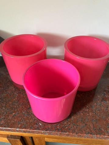 3 glazen bloempotten, zie omschrijving beschikbaar voor biedingen