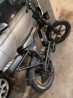 Ouxi v8, Overige merken, Minder dan 30 km per accu, Ophalen of Verzenden, Zo goed als nieuw