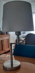 Tafel lamp metaal met beweegbare arm., Huis en Inrichting, Ophalen, 50 tot 75 cm, Modern strak, Zo goed als nieuw