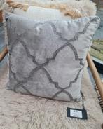 Nieuw Colmore kussen - Super mooi!, Ophalen of Verzenden, Nieuw, Grijs, Vierkant