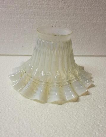 Art Nouveau lampenkapje beschikbaar voor biedingen