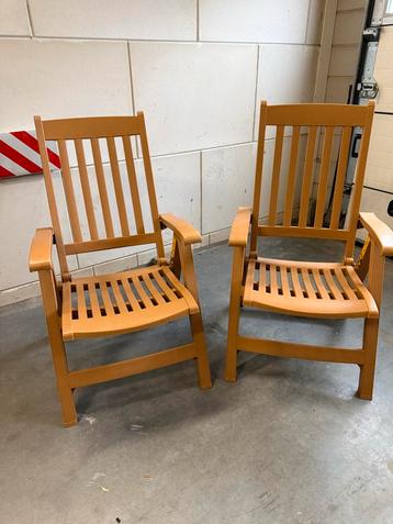 Tuinstoelen - 2 stuks - Inklapbaar - retro - als nieuw beschikbaar voor biedingen