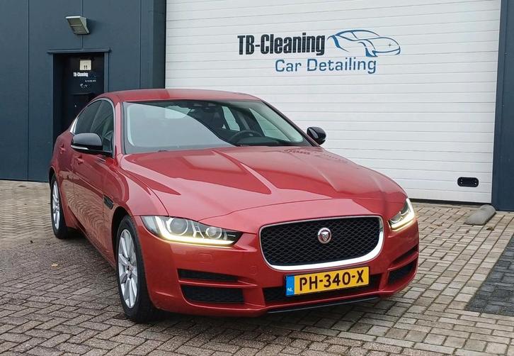 Jaguar XE 2.0 147KW AUT 2015 Rood, Auto's, BMW, Bedrijf, ABS, Airbags, Airconditioning, Alarm, Bluetooth, Boordcomputer, Centrale vergrendeling