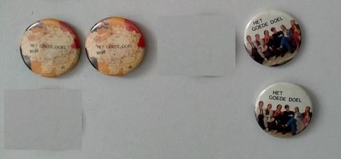 Het goede doel muziek band groep buttons vintage, Verzamelen, Muziek, Artiesten en Beroemdheden, Zo goed als nieuw, Verzenden