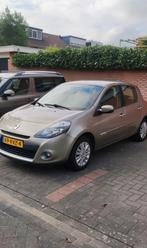 Renault Clio 1.2 16V 55KW 5-DRS E4 2011 Bruin, Auto's, 47 €/maand, Origineel Nederlands, Te koop, 962 kg