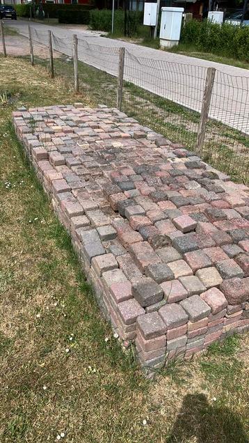 Klinkertjes 10 x 10  beschikbaar voor biedingen