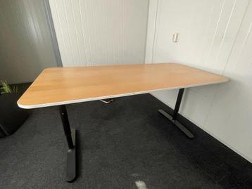 IKEA Bekant bureau 160x80 - Beschadigd
