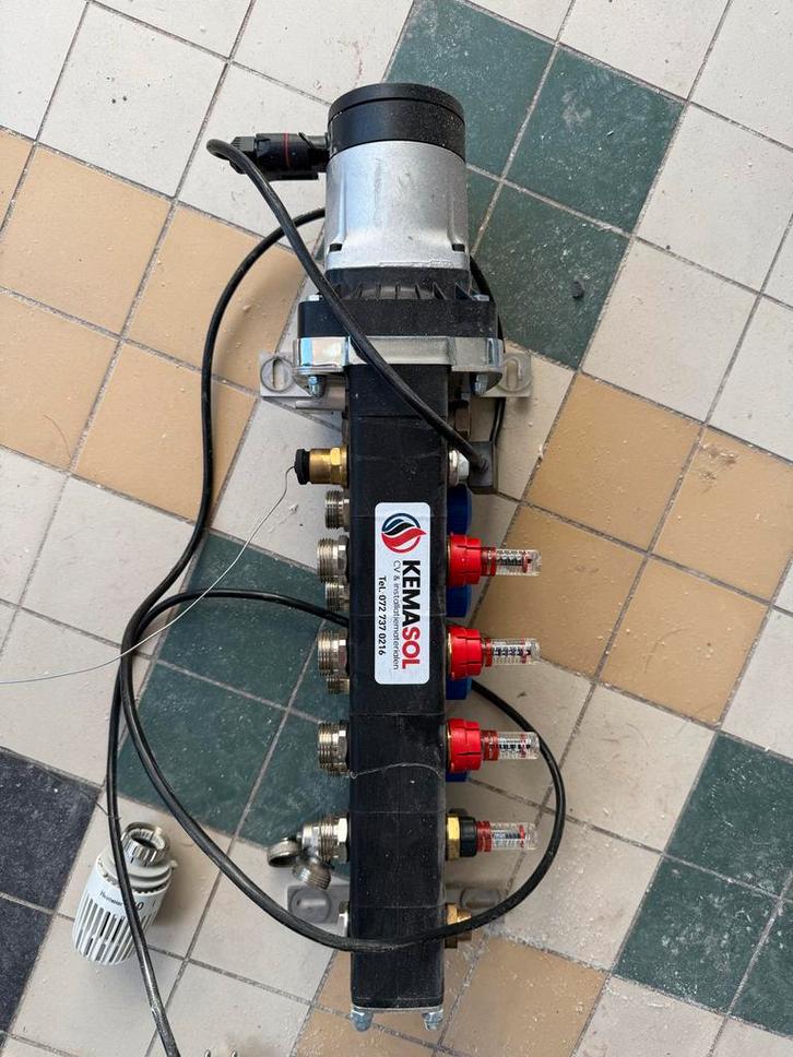 Magnum Vloerverwarming Verdeler/pomp - 4 Groepen A Klasse, Doe-het-zelf en Verbouw, Verwarming en Radiatoren, Gebruikt, Overige typen