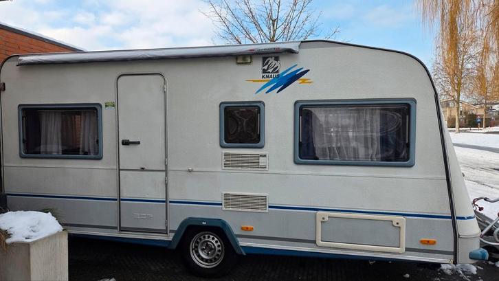 Knaus Sudwind Blue, Caravans en Kamperen, Caravans, Particulier, tot en met 4, 750 - 1000 kg, Rondzit, Knaus, Dwarsbed, 4 tot 5 meter