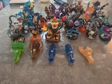 Skylander poppetjes alles in 1 koop beschikbaar voor biedingen