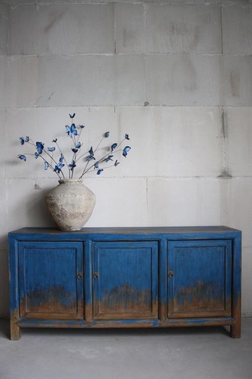 Unieke Chinees 3-Deurs Blauw Houten Dressoir Kleurrijke Kast, Huis en Inrichting, Kasten | Dressoirs, Nieuw, 150 tot 200 cm, 25 tot 50 cm
