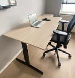 Bureau 140x80 Ahrend, hoogte verstelbaar. ZGAN, Huis en Inrichting, Bureaus, Ophalen, In hoogte verstelbaar, Zo goed als nieuw