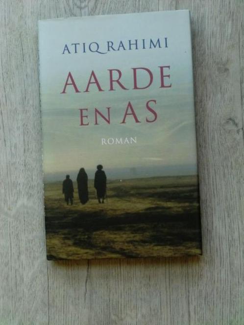Atiq Rahimi - Aarde en as (Hardcover met stofomslag) Nieuw!, Boeken, Literatuur, Nieuw, Ophalen of Verzenden
