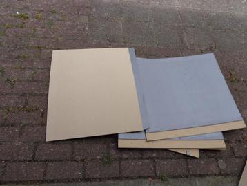 vloerplaten onder tapijt beschikbaar voor biedingen