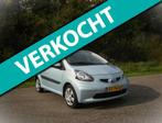 Toyota Aygo 1.0-12V + 5 Deurs . Airco . Elec ramen . enz, Voorwielaandrijving, Stof, Gebruikt, Zwart