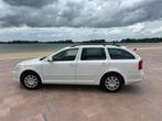 Skoda Octavia 1.2 TSI Combi 2011 Wit .Betrouwbaar en zuinig, Voorwielaandrijving, Euro 5, Stof, 4 cilinders