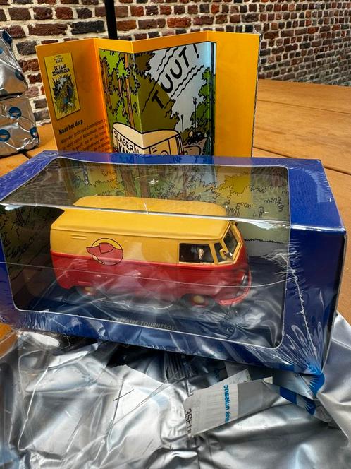 Kuifje auto volkswagenbus 1:43 atlas nieuw, Verzamelen, Stripfiguren, Nieuw, Kuifje, Ophalen of Verzenden