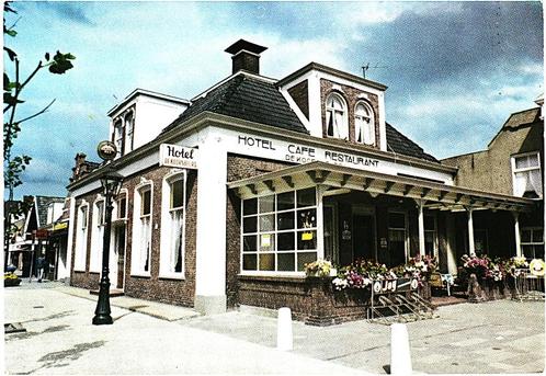 806110	Heerenveen	Jr 60 70	Dracht 125 De Korenbeurs	Nette ou, Verzamelen, Ansichtkaarten | Nederland, Ongelopen, Friesland, 1960 tot 1980