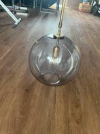 Glazen bol hanglamp messing rookglas KARWEI JUNO, Huis en Inrichting, Lampen | Hanglampen, Ophalen of Verzenden, Zo goed als nieuw