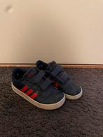 Adidas kinderschoenen maat 26, Gebruikt, Jongen of Meisje, Schoenen, Ophalen of Verzenden