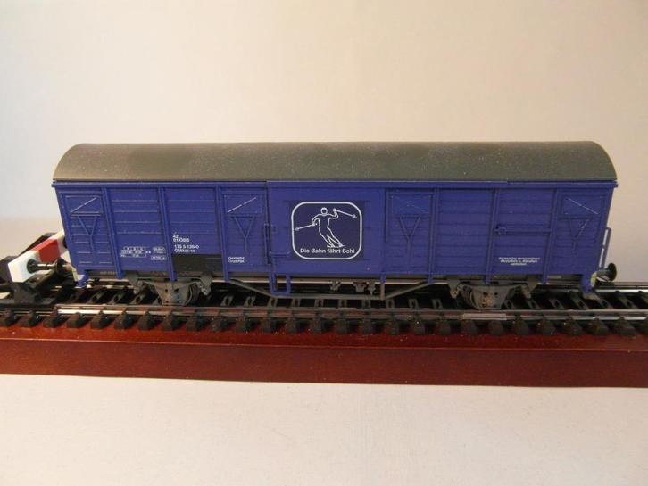 Märklin 4830 Gesloten goederenwagon, Hobby en Vrije tijd, Modeltreinen | H0, Gebruikt, Wagon, Wisselstroom, Märklin, Ophalen of Verzenden