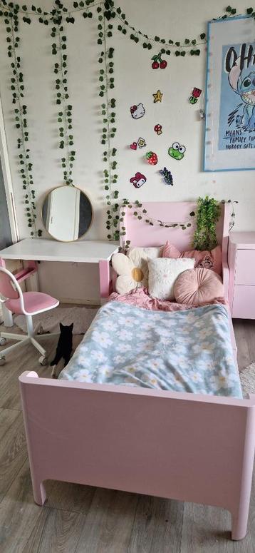 Complete IKEA BUSUNGE kinderkamer beschikbaar voor biedingen