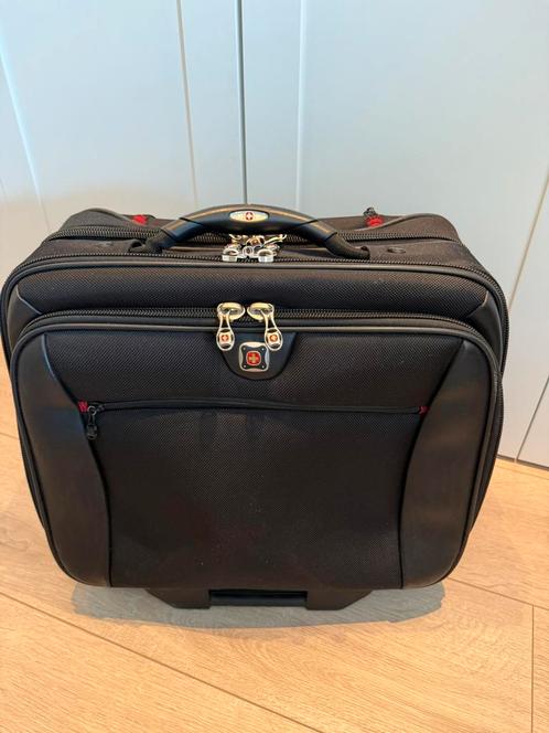 Wenger business trolley, Sieraden, Tassen en Uiterlijk, Tassen | Reistassen en Weekendtassen, Gebruikt, Ophalen