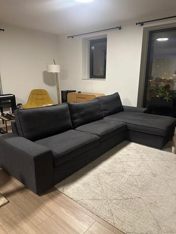 KIVIK 3-zitsbank met chaise longue – Goede staat beschikbaar voor biedingen