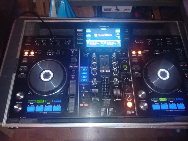 Pioneer XDJ-RX met decksaver en flight case, Muziek en Instrumenten, Dj-sets en Draaitafels, Zo goed als nieuw, Dj-set, Pioneer