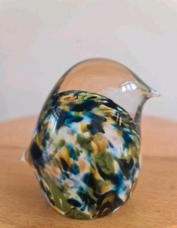 Handgeblazen glazen decoratief vogeltje.  beschikbaar voor biedingen
