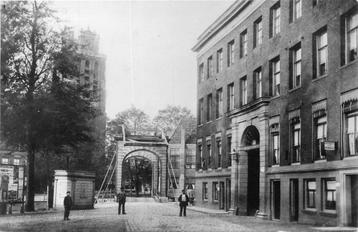 (386-270-029) Dordrecht Nieuwe Haven beschikbaar voor biedingen