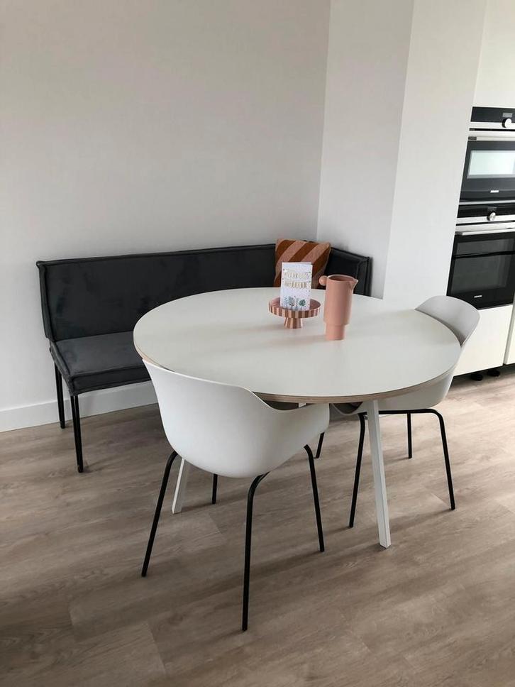 ZGAN: Tafel Hay Loop Stand Round wit, Huis en Inrichting, Tafels | Statafels, Zo goed als nieuw, Ophalen of Verzenden