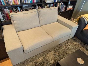 Ikea KIVIK 2-zitsbank + Voetenbank (Zo goed als nieuw) - afbeelding 1