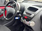 Peugeot 107 1.0-12V XS Nieuw apk - 5Deurs - Eleckt.Ramen, Voorwielaandrijving, Euro 5, Gebruikt, 4 stoelen