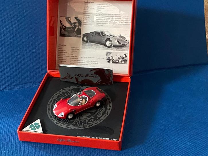 Alfa Romeo Tipo33 Stradale 1968 Minichamps, Hobby en Vrije tijd, Modelauto's | 1:43, Zo goed als nieuw, Auto, MiniChamps, Ophalen of Verzenden
