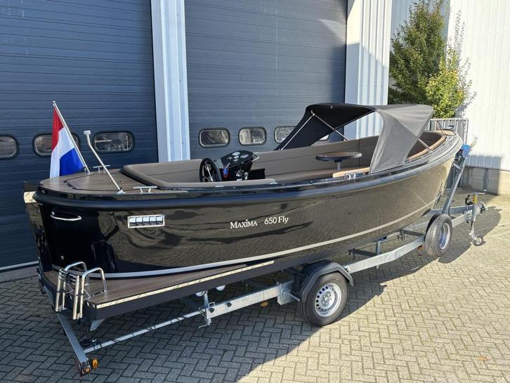 Maxima 650 Flying Lounge met boegschroef, Watersport en Boten, Sloepen, Gebruikt, 30 tot 50 pk, 6 meter of meer, Buitenboordmotor