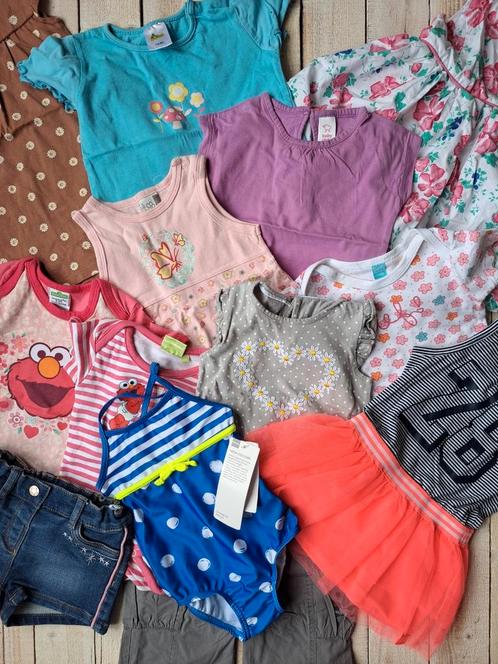 Meisjes kleding pakket maat 74 80, Kinderen en Baby's, Babykleding | Baby-kledingpakketten, Zo goed als nieuw, Maat 74, Verzenden