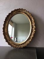 Ovaal spiegeltje met houten gesneden ovale lijst., Antiek en Kunst, Ophalen of Verzenden, Ovaal, Minder dan 50 cm