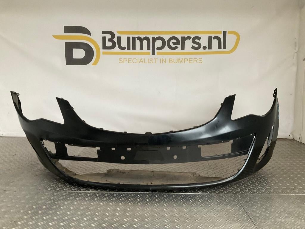 Bumper Opel Corsa D FL 11-14 13285996 Voorbumper i4-16429z, Auto diversen, Tuning en Styling, Ophalen of Verzenden, Bumpers.nl