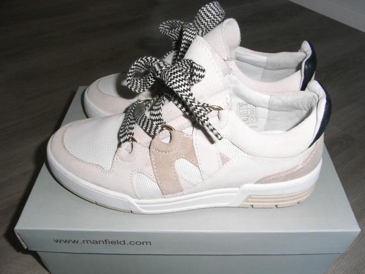 MANFIELD sneakers, beige echt leer mt 39, NP 109,95 euro, Kleding | Dames, Schoenen, Zo goed als nieuw, Sneakers of Gympen, Overige kleuren