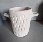 Beige met patroon vaasje, bloempotje met oren, Rond, Binnen, Ophalen of Verzenden, Zo goed als nieuw