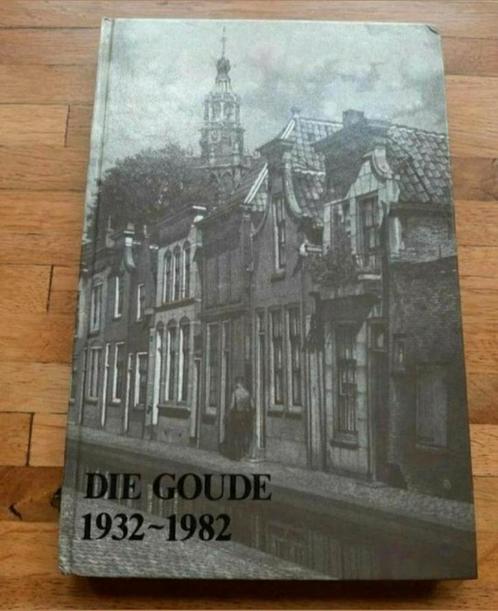 Die goude 1932 1982
Geschiedenis Gouda
Utrechtse dom foto's, Boeken, Geschiedenis | Stad en Regio, Zo goed als nieuw, Ophalen of Verzenden
