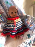 Vintage Babypop met handgemaakte kleding, Ophalen of Verzenden, Gebruikt, Babypop