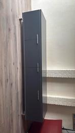 Gratis Grijze tv kast, Huis en Inrichting, Kasten | Kledingkasten, Gebruikt, Ophalen of Verzenden, 150 tot 200 cm, 25 tot 50 cm