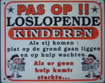 Pas op loslopende kinderen reclamebord van kunststof deco beschikbaar voor biedingen