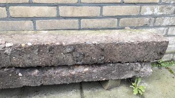 Betonnen bielzen  beschikbaar voor biedingen