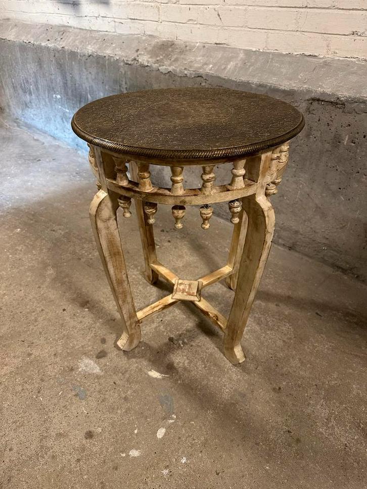 Indiase handgemaakte bijzettafel en Messing Blad- White Wash, Huis en Inrichting, Tafels | Bijzettafels, Nieuw, Rond, 60 cm of meer