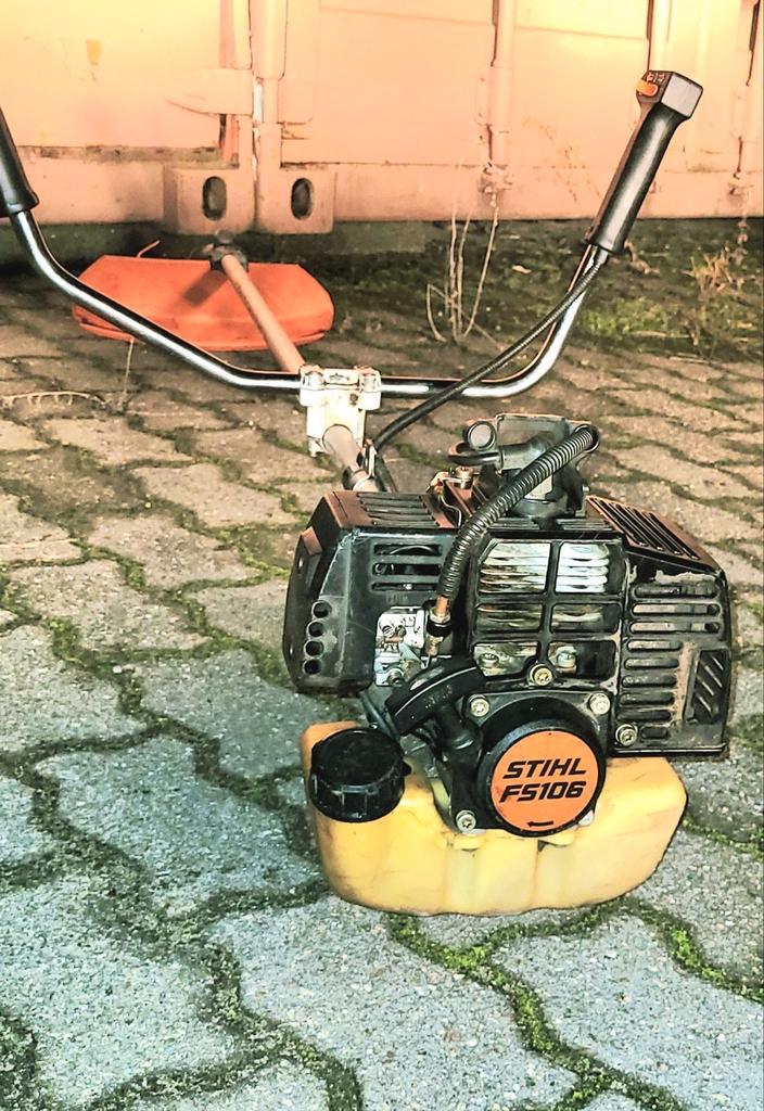 Stihl FS106 Professionele Bosmaaier, Tuin en Terras, Bosmaaiers, Zo goed als nieuw, Benzine, Ophalen