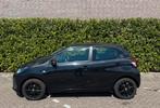 Peugeot 108 1.0 12V E-vti 51KW 5DR 2015 Zwart Airco, Auto's, Voorwielaandrijving, Stof, Zwart, 4 stoelen